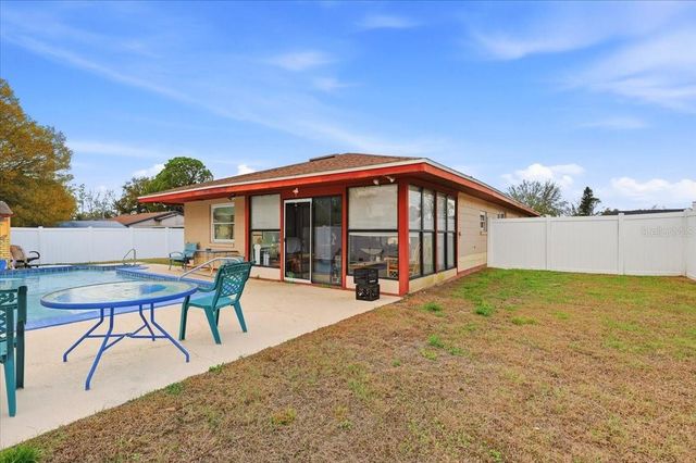 912 E HERON CIRCLE, Winter Haven, FL 33884