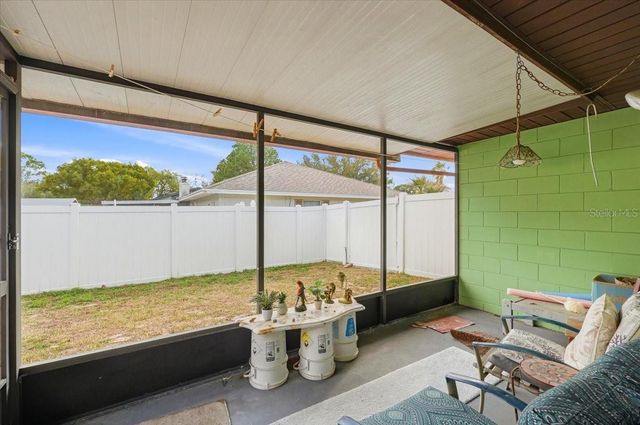 912 E HERON CIRCLE, Winter Haven, FL 33884