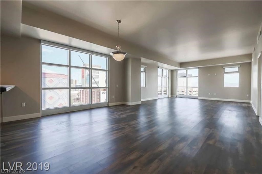 150 North LAS VEGAS Boulevard 804, Las Vegas, NV 89101