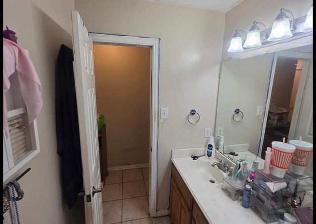 2727 W Ridgeview Circle, Kaufman, TX 75142
