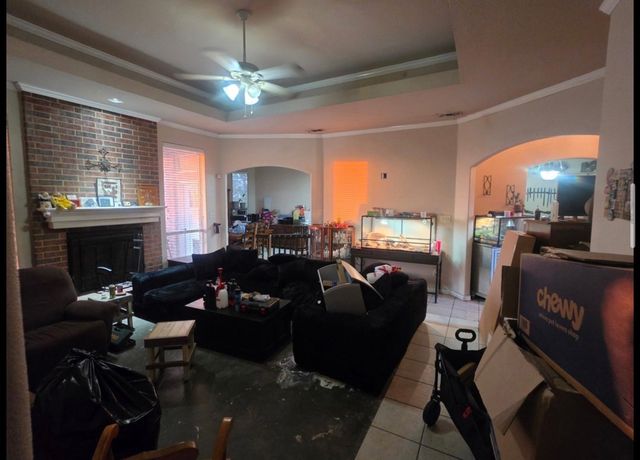 2727 W Ridgeview Circle, Kaufman, TX 75142