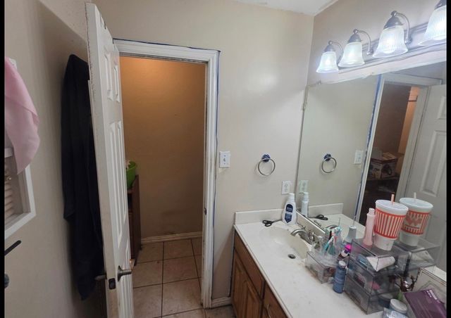 2727 W Ridgeview Circle, Kaufman, TX 75142