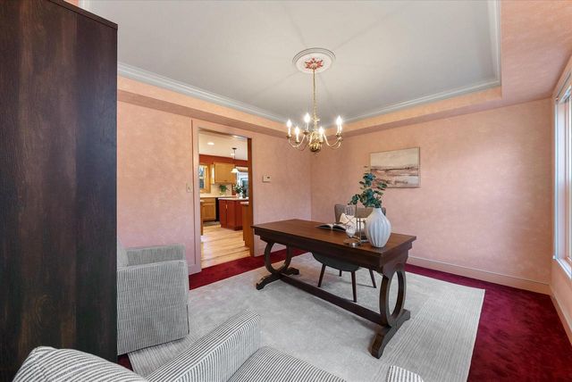 387 W Juniper DRIVE, Grafton, WI 53024