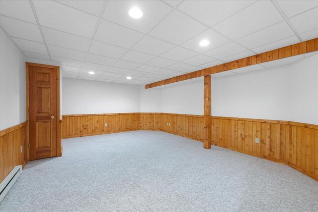 387 W Juniper DRIVE, Grafton, WI 53024