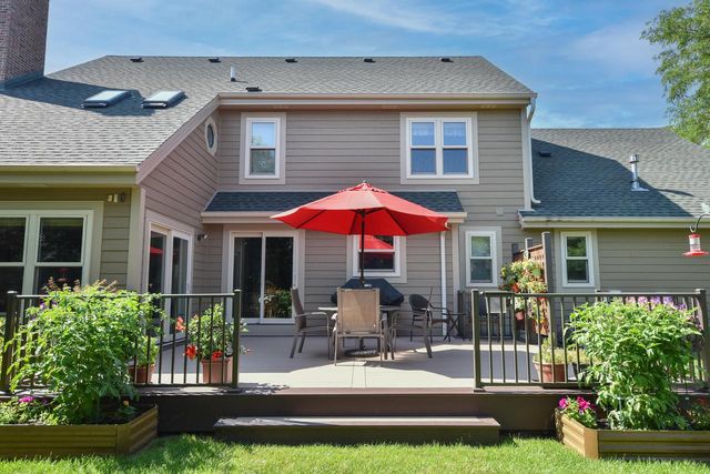 387 W Juniper DRIVE, Grafton, WI 53024