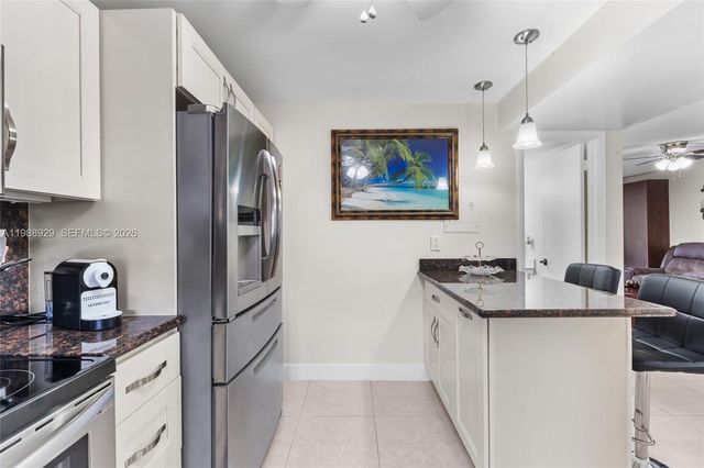 9420 S Hollybrook Lake Dr 206, Pembroke Pines, FL 33025