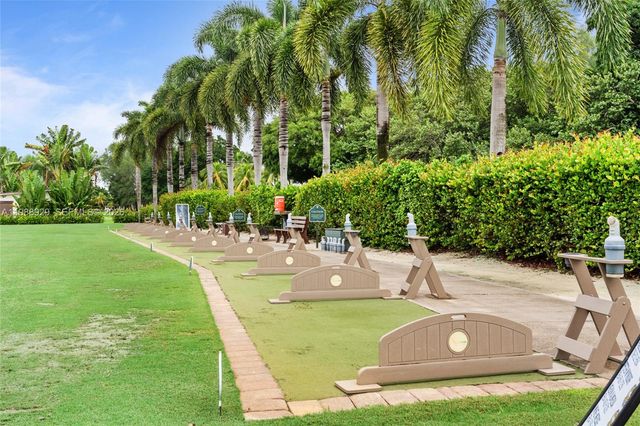 9420 S Hollybrook Lake Dr 206, Pembroke Pines, FL 33025