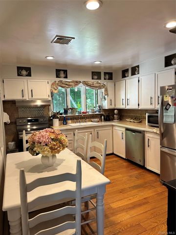 3318 State Route 94, Chester, NY 10918