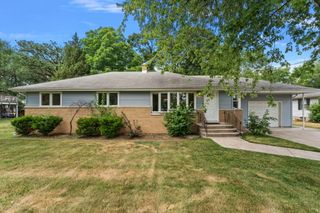 1844 Austin Avenue, Schererville, IN 46375