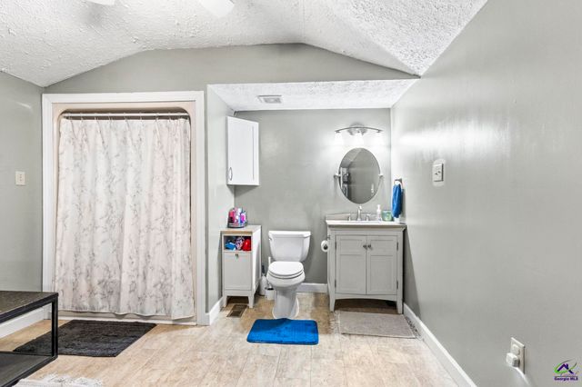 120 sasser, Bonaire, GA 31005