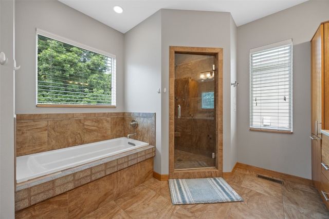 200 Auburn East Lane, Coralville, IA 52241