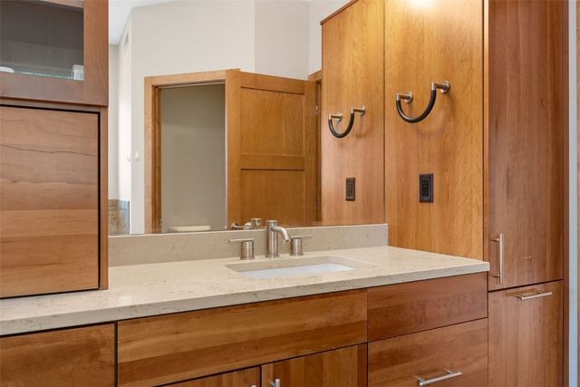 200 Auburn East Lane, Coralville, IA 52241