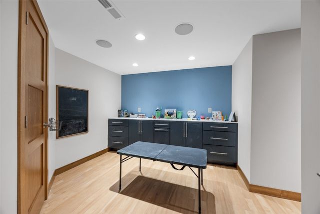 200 Auburn East Lane, Coralville, IA 52241