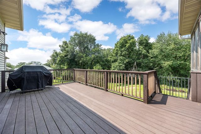 200 Auburn East Lane, Coralville, IA 52241