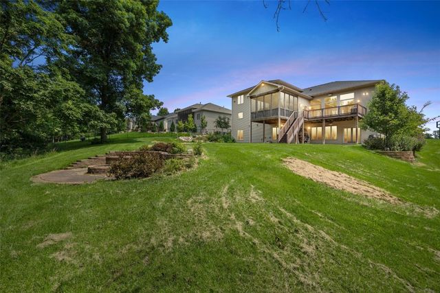 200 Auburn East Lane, Coralville, IA 52241