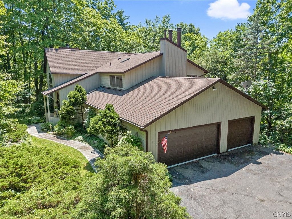 4305 Hepatica Hill Road, Pompey, NY 13104