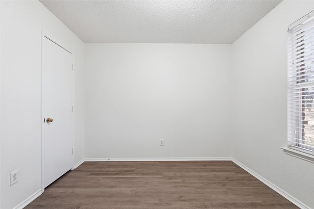 641 Green Mountain Road, Burleson, TX 76028