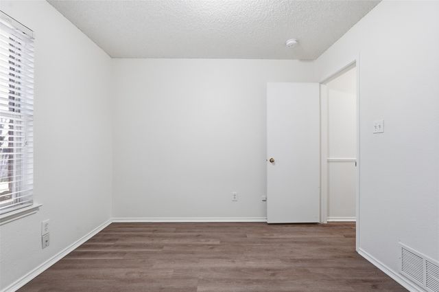 641 Green Mountain Road, Burleson, TX 76028