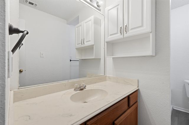 641 Green Mountain Road, Burleson, TX 76028