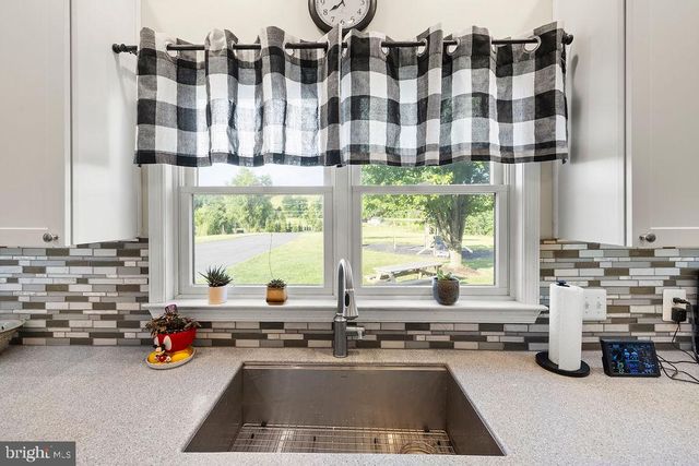 1435 KNOXLYN ORRTANNA RD, Orrtanna, PA 17353