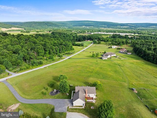 1435 KNOXLYN ORRTANNA RD, Orrtanna, PA 17353