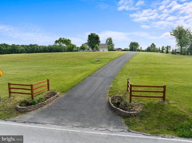 1435 KNOXLYN ORRTANNA RD, Orrtanna, PA 17353