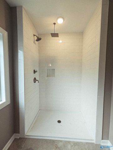 214 Crystal Creek Drive, New Market, AL 35761