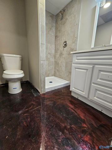 214 Crystal Creek Drive, New Market, AL 35761