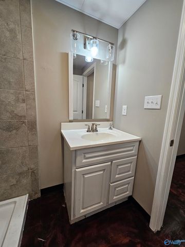 214 Crystal Creek Drive, New Market, AL 35761