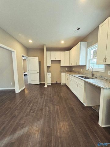 214 Crystal Creek Drive, New Market, AL 35761