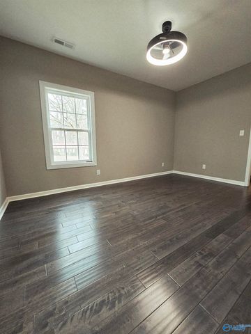 214 Crystal Creek Drive, New Market, AL 35761