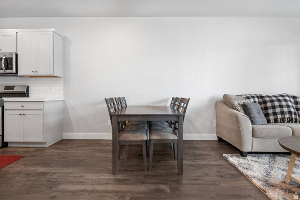 Image 9 of property listing at 1166 S 200 E, Spanish Fork, UT 84660