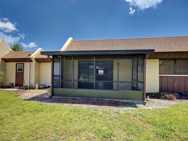 499 ALBEE FARM ROAD V11, Venice, FL 34285