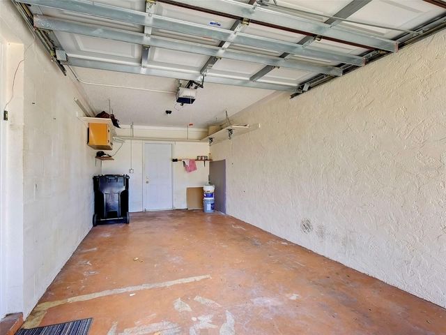 499 ALBEE FARM ROAD V11, Venice, FL 34285