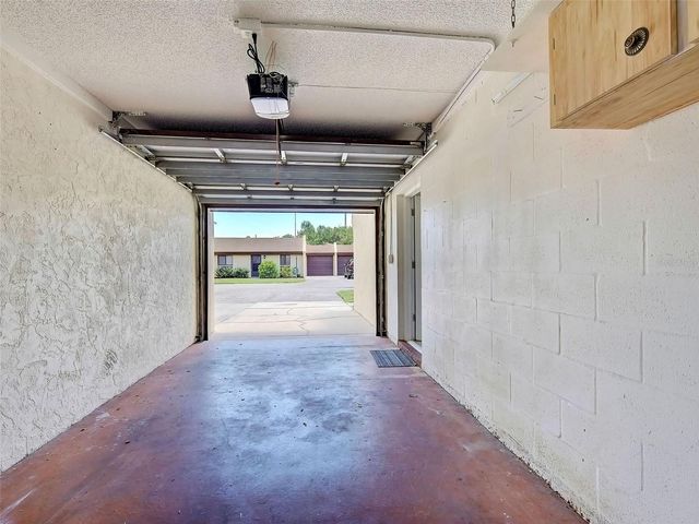 499 ALBEE FARM ROAD V11, Venice, FL 34285