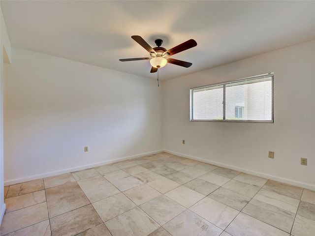 499 ALBEE FARM ROAD V11, Venice, FL 34285