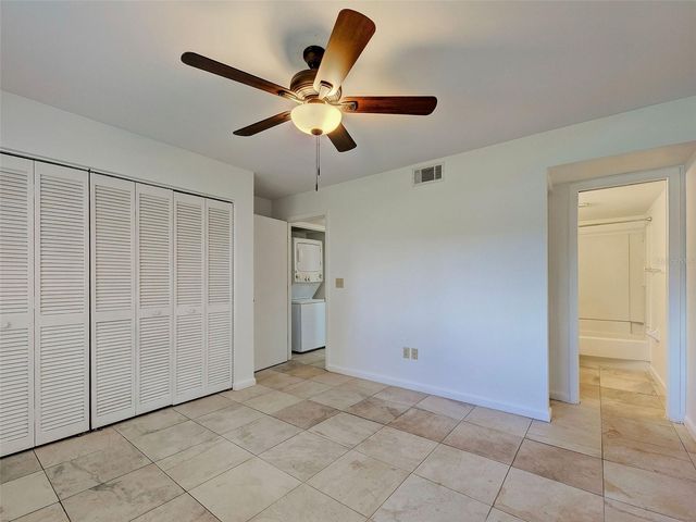 499 ALBEE FARM ROAD V11, Venice, FL 34285