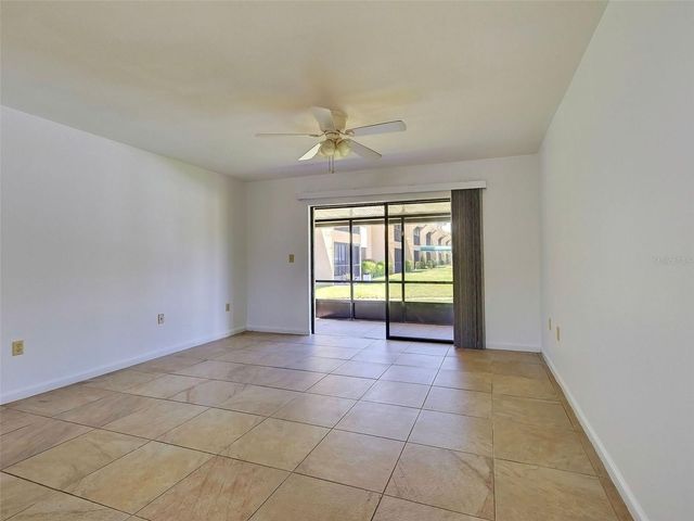 499 ALBEE FARM ROAD V11, Venice, FL 34285