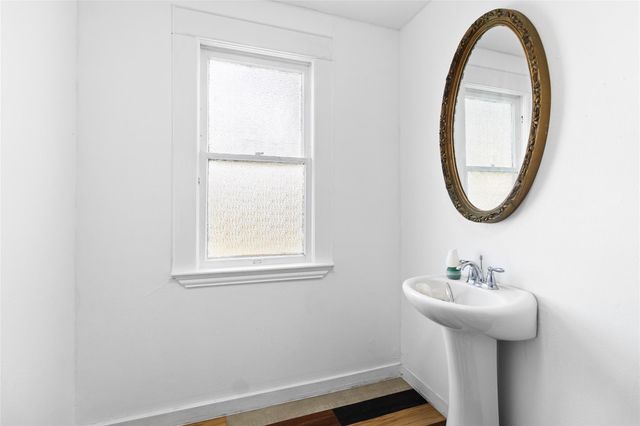 327 S Robb Street, Trinity, TX 75862