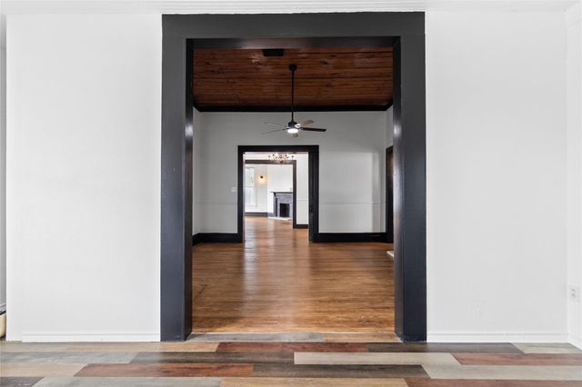 327 S Robb Street, Trinity, TX 75862