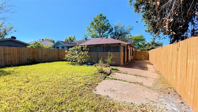 9519 Wellsworth Drive, Houston, TX 77083