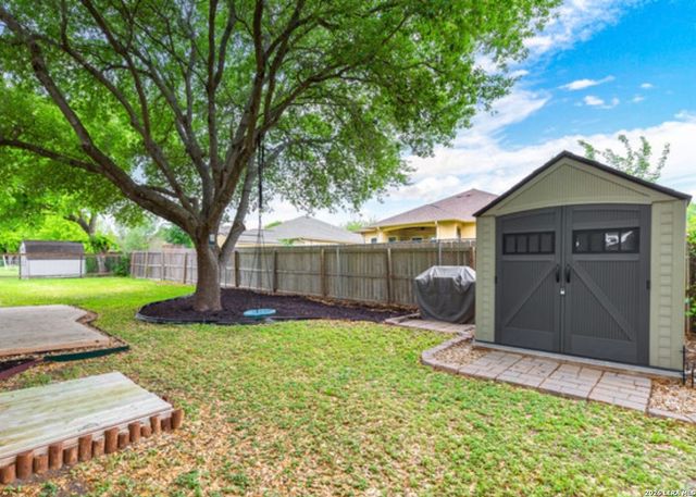 1420 DEVIN DR, New Braunfels, TX 78130