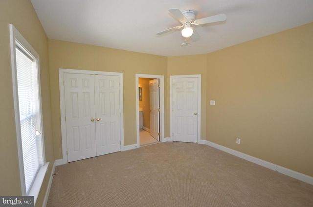 43076 LA RIVA DR, Ashburn, VA 20148