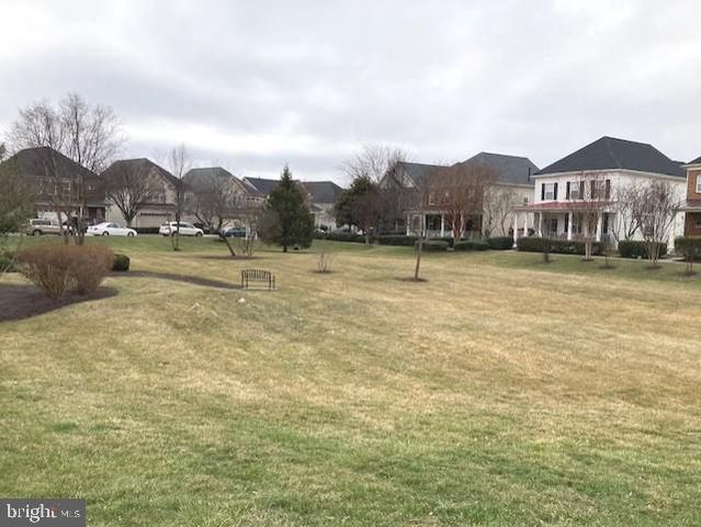 43076 LA RIVA DR, Ashburn, VA 20148