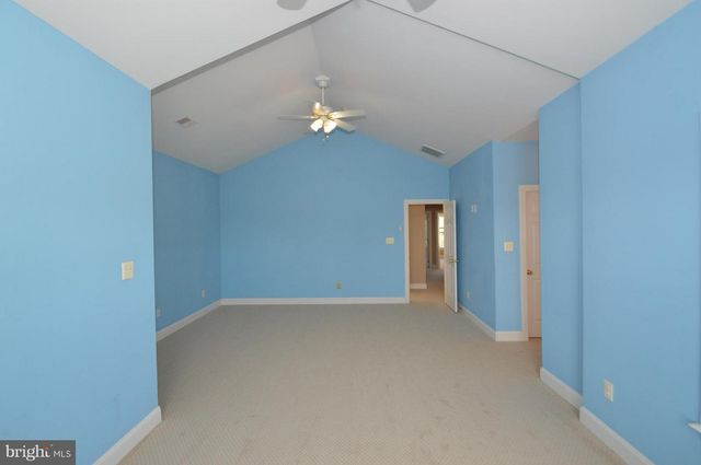 43076 LA RIVA DR, Ashburn, VA 20148