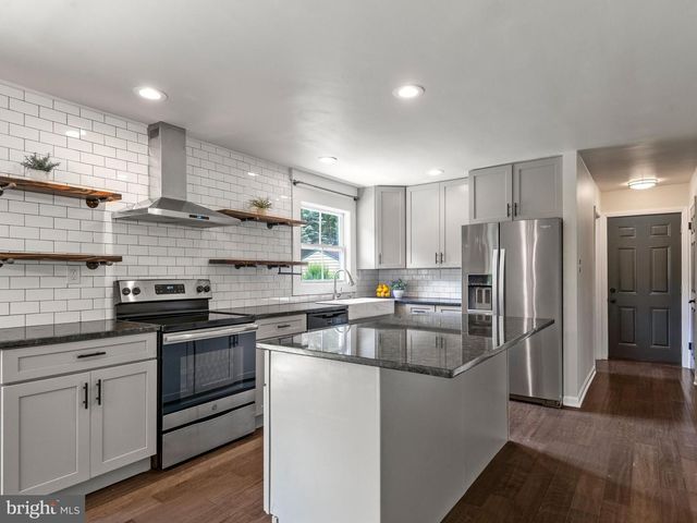1104 CALN MEETINGHOUSE RD, Coatesville, PA 19320