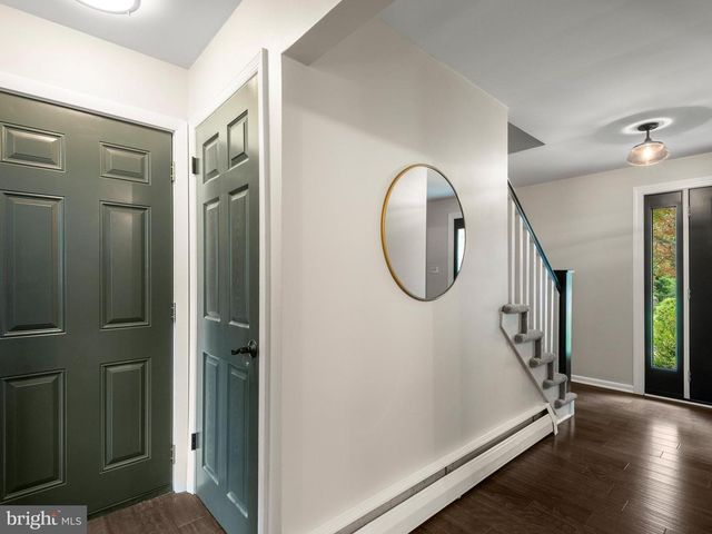 1104 CALN MEETINGHOUSE RD, Coatesville, PA 19320