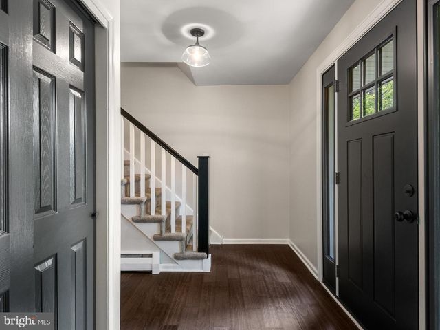 1104 CALN MEETINGHOUSE RD, Coatesville, PA 19320