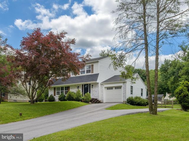 1104 CALN MEETINGHOUSE RD, Coatesville, PA 19320