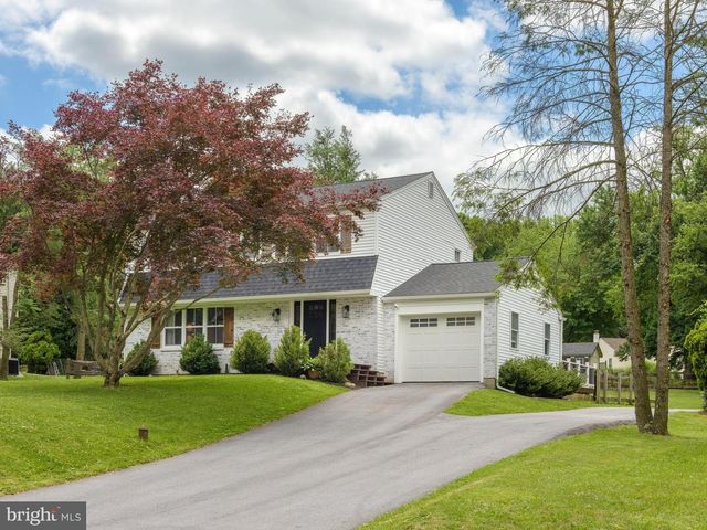 1104 CALN MEETINGHOUSE RD, Coatesville, PA 19320